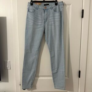 Forever 21 Light Wash Skinny Jeans